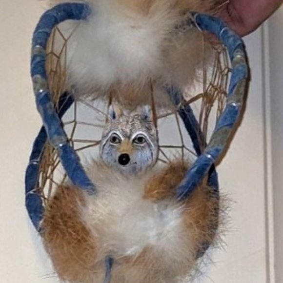 Orb Handmade Native American Dreamcatcher with Wolf - Picture 6 of 6